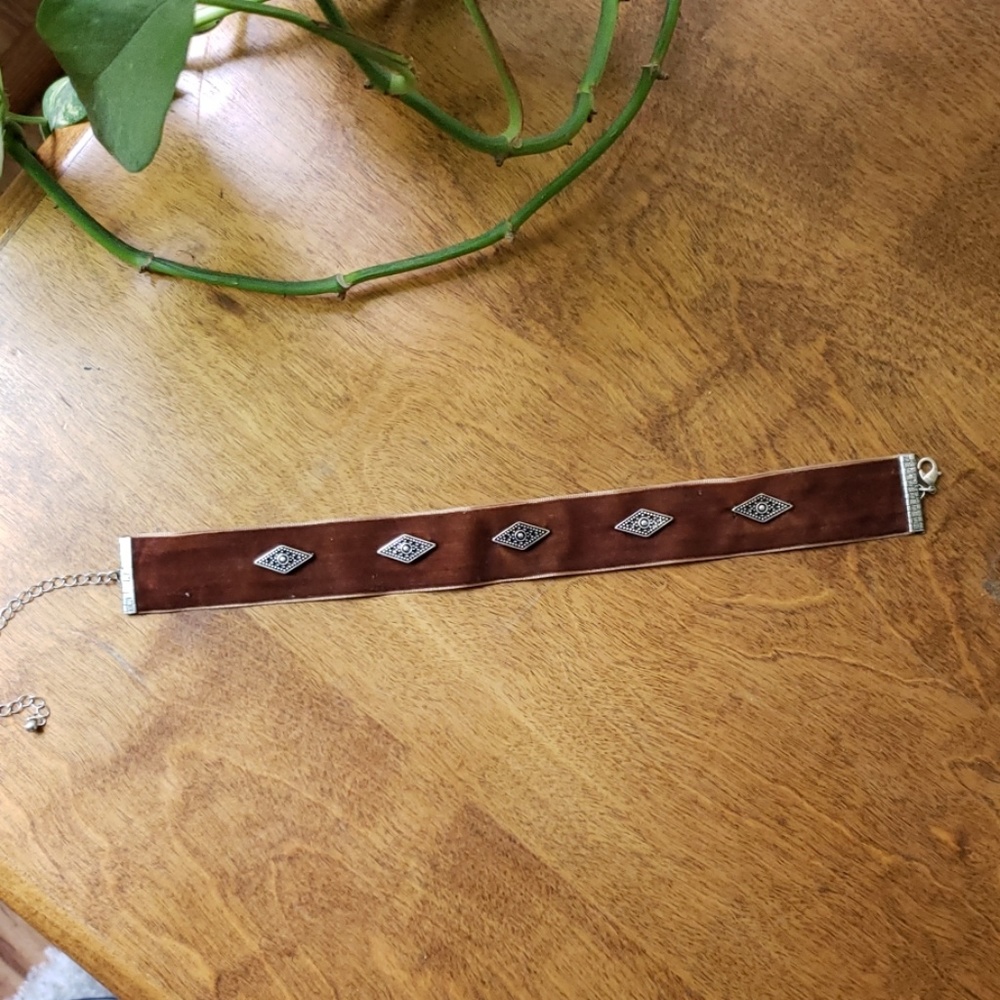 Velvet Choker